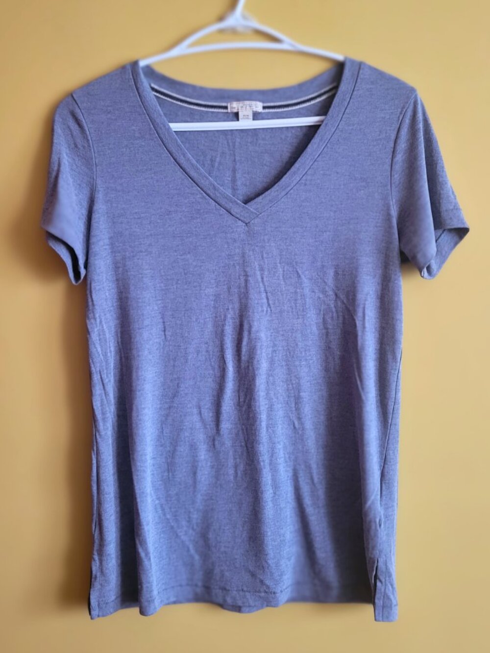 Gap Heather Gray Designed & Crafted V-Neck Luxe Tee - XS